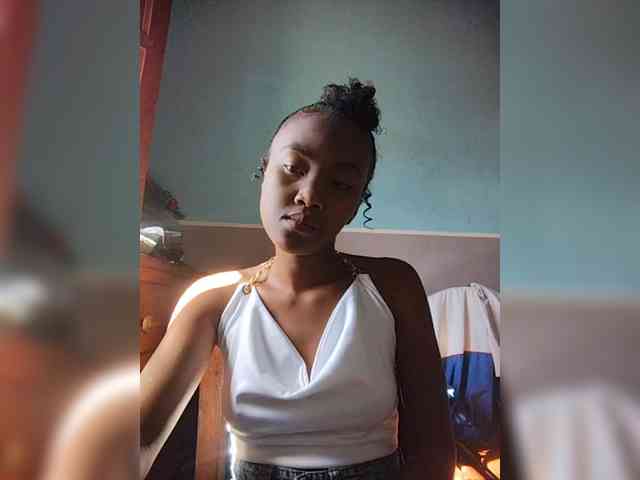 Stella11 Live Webcam on BongaCams