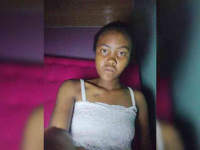 Stella11 Live Webcam on BongaCams