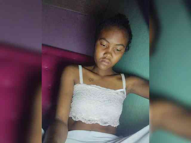 Stella11 Live Webcam on BongaCams