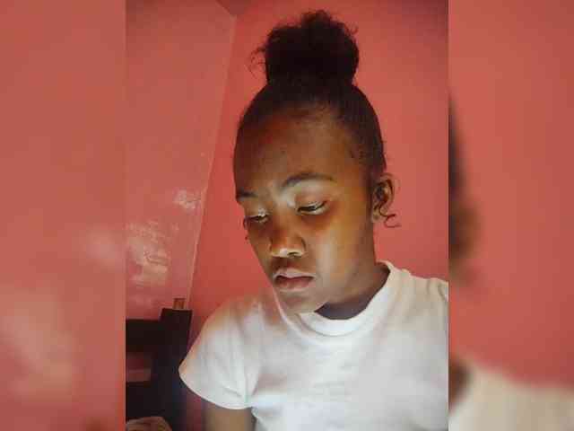 Stella11 Live Webcam on BongaCams