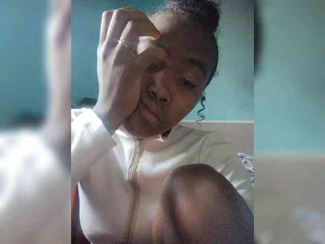 Stella11 Live Webcam on BongaCams