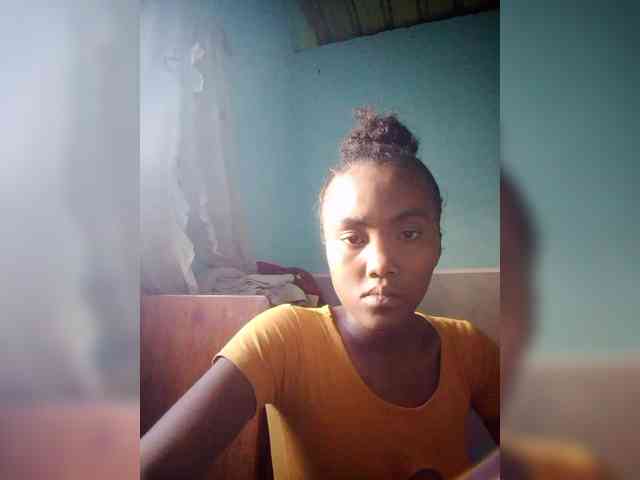 Stella11 Live Webcam on BongaCams