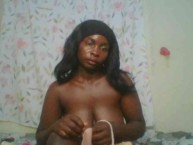 Bigbootydimples webcam