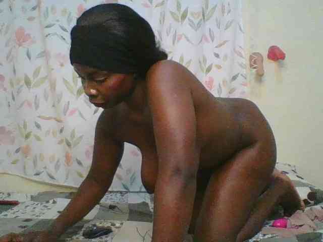 Bigbootydimples webcam