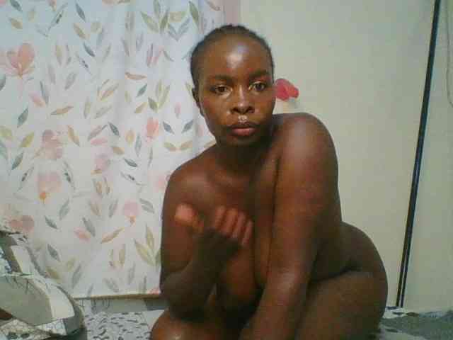 Bigbootydimples webcam