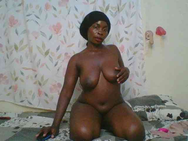 Bigbootydimples webcam