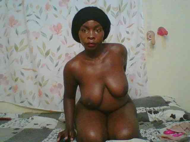 Bigbootydimples webcam