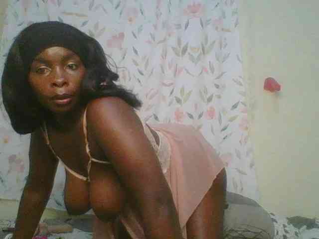 Bigbootydimples webcam