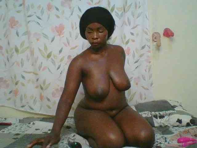 Bigbootydimples webcam