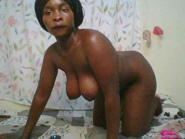 Bigbootydimples webcam