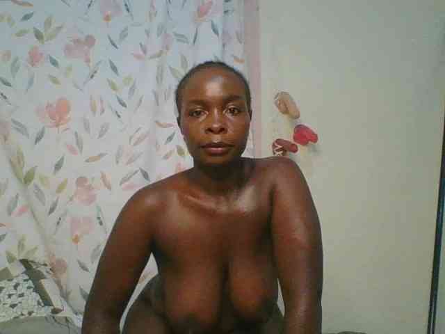 Bigbootydimples webcam