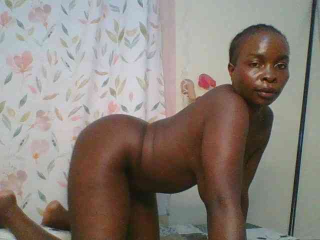 Bigbootydimples webcam