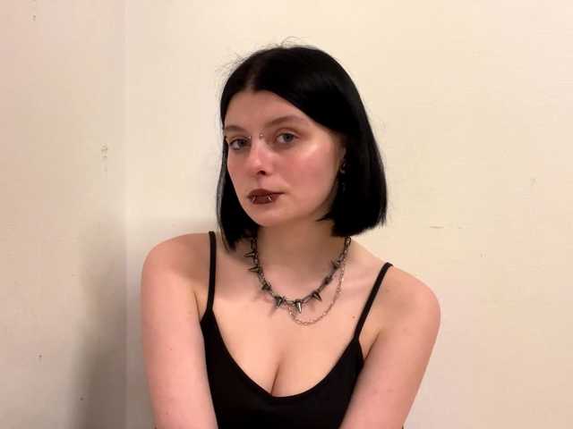 HyonStrausberg's BongaCams show and profile