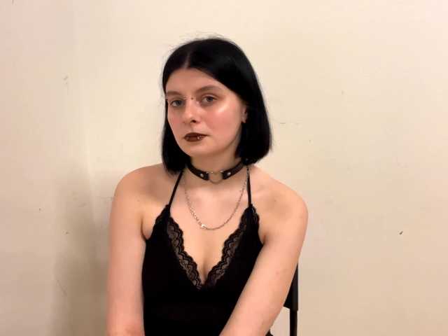 HyonStrausberg's BongaCams show and profile