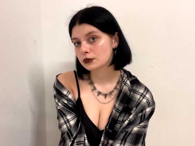 HyonStrausberg's BongaCams show and profile