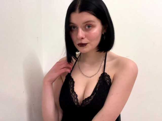 HyonStrausberg's BongaCams show and profile