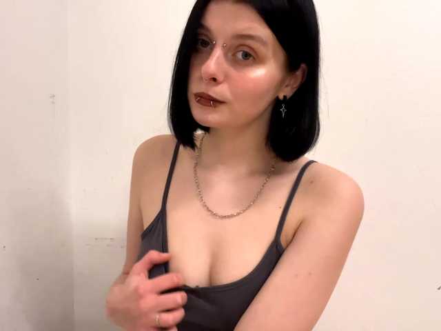 HyonStrausberg's BongaCams show and profile