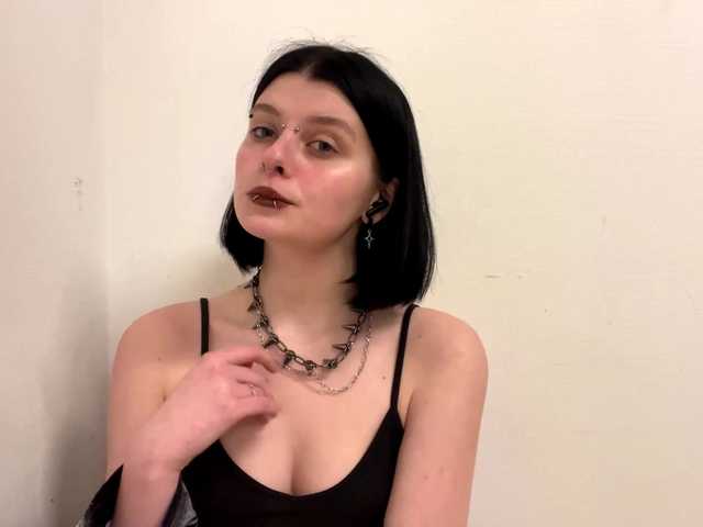 HyonStrausberg's BongaCams show and profile