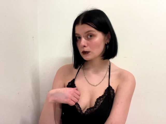 HyonStrausberg's BongaCams show and profile