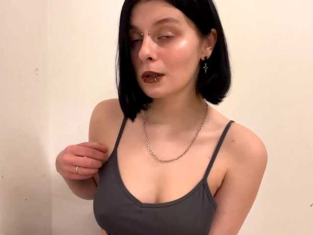 HyonStrausberg's BongaCams show and profile