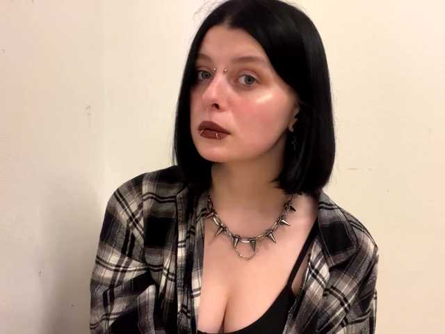 HyonStrausberg's BongaCams show and profile