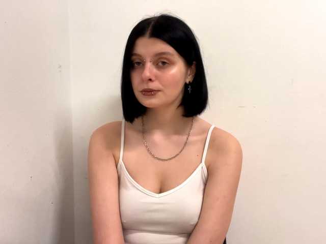 HyonStrausberg's BongaCams show and profile