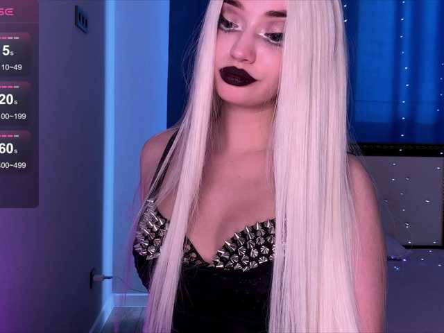 le modèle causeoferection est en webcam porno dans un show sur le site bongacams, il possède les tags suivants: White/Caucasian,Blonde,Hairy