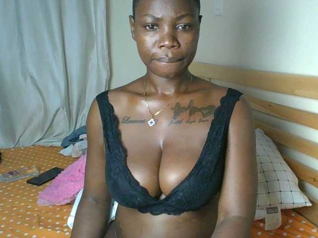 Spicyebony's BongaCams show and profile