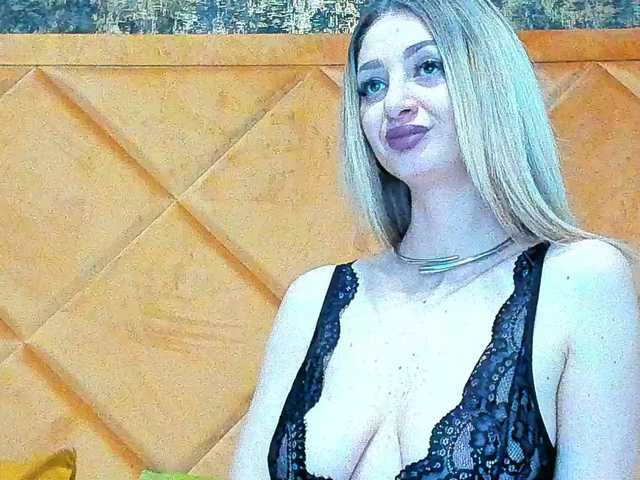 PatriciaStorm's BongaCams show and profile
