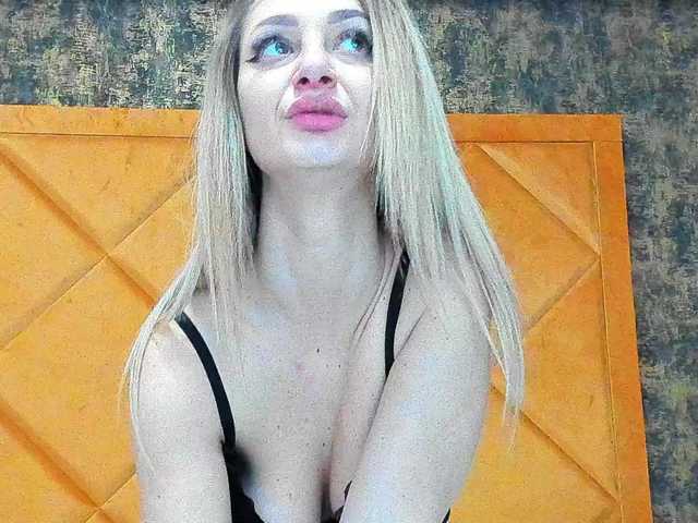 PatriciaStorm's BongaCams show and profile