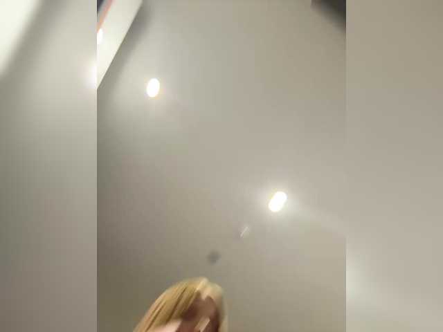 YoungPornStar's BongaCams show and profile