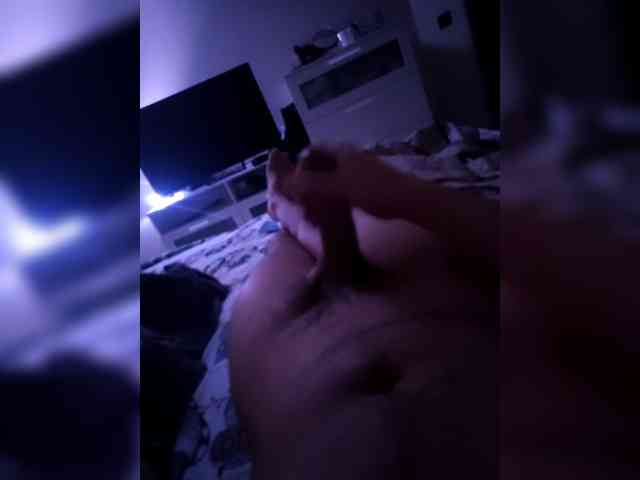 Alin2676 Live Webcam on BongaCams