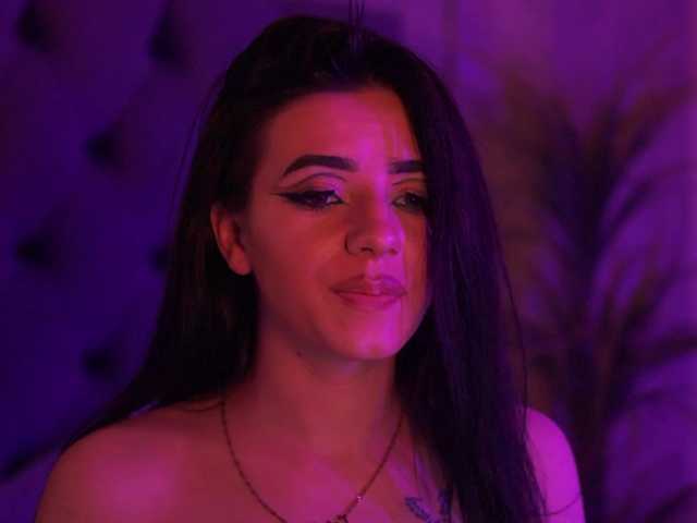 CallieDoll's BongaCams show and profile