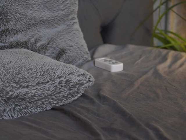 CallieDoll's BongaCams show and profile