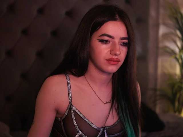 CallieDoll's BongaCams show and profile