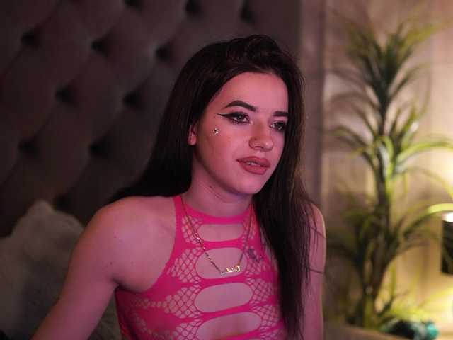 CallieDoll's BongaCams show and profile