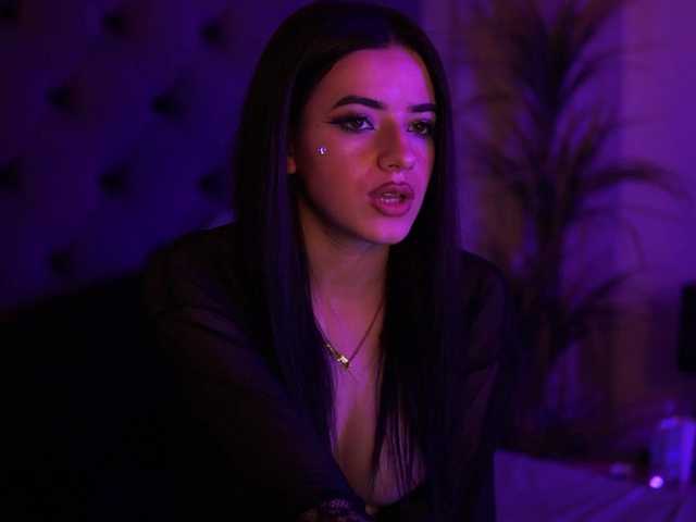 CallieDoll's BongaCams show and profile