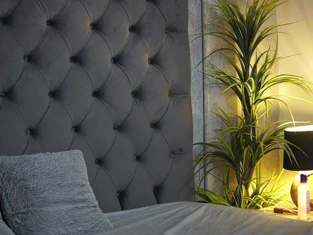 CallieDoll's BongaCams show and profile