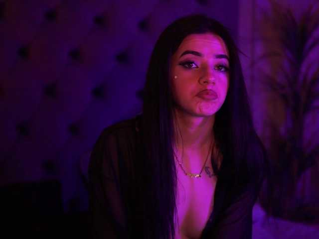 CallieDoll's BongaCams show and profile