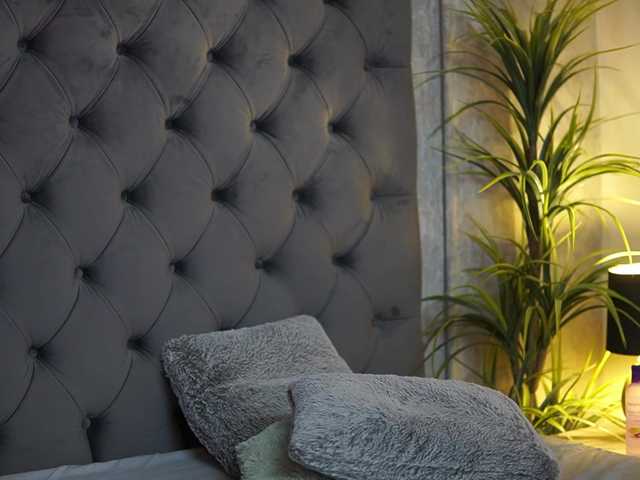 CallieDoll's BongaCams show and profile