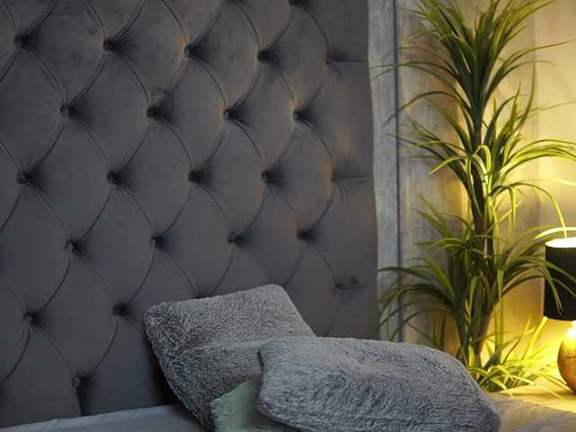 CallieDoll's BongaCams show and profile