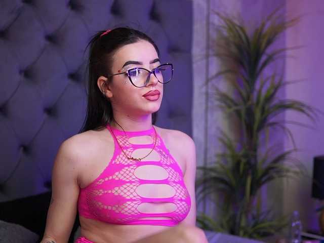 CallieDoll live cam profile