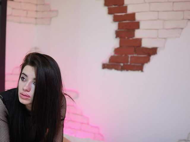 CallieDoll's BongaCams show and profile