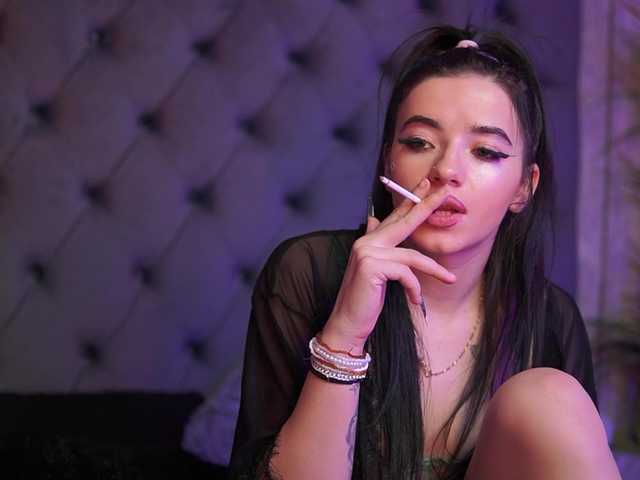 CallieDoll's BongaCams show and profile