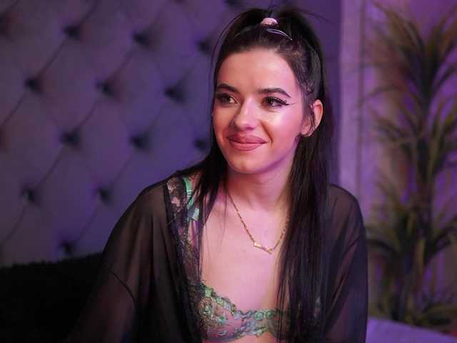 CallieDoll's BongaCams show and profile