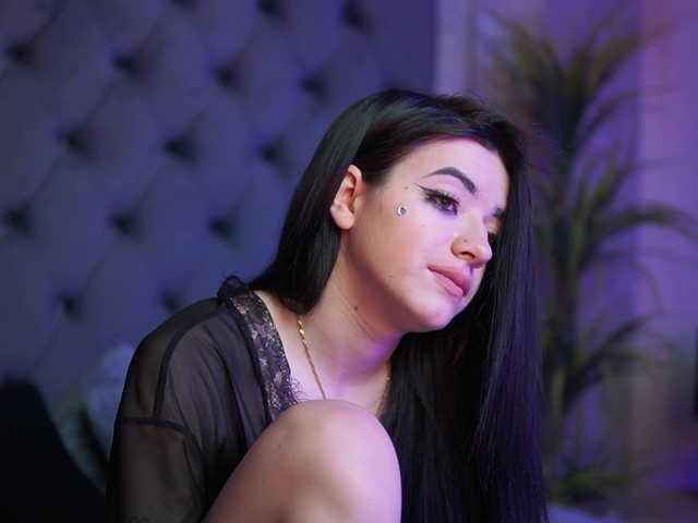 CallieDoll's BongaCams show and profile