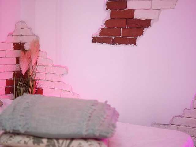 CallieDoll's BongaCams show and profile