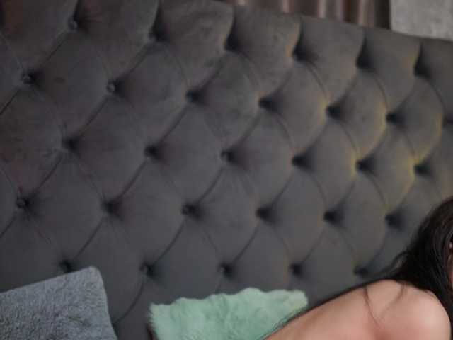 CallieDoll's BongaCams show and profile