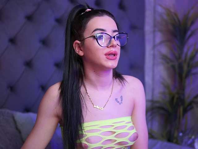 CallieDoll live cam profile