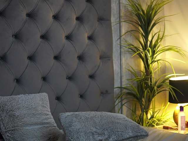 CallieDoll's BongaCams show and profile